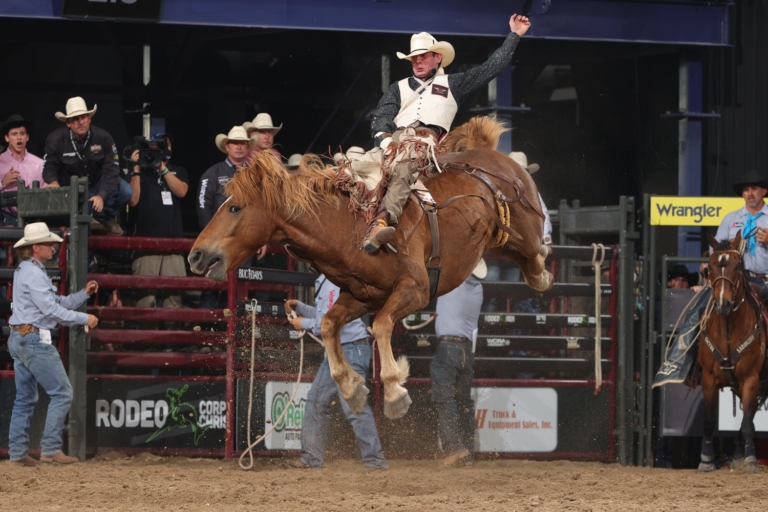 Bareback Riders Battle Back To Take Center Stage At Rodeo Corpus ...